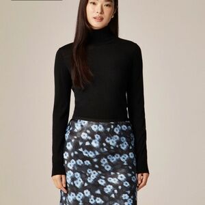 J. Crew Beautiful NWT Blue Wool Turtleneck